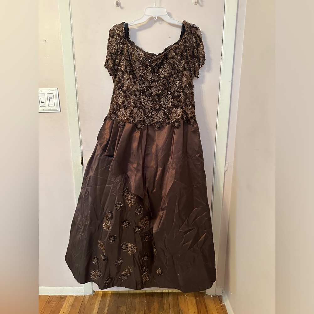 Judy arce gown worn once